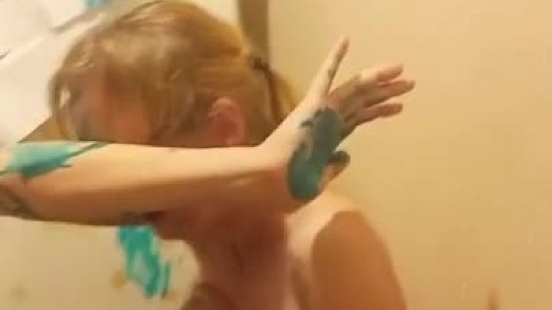 Спортики поймали и наказали старую закладчицу не смотря на её возраст